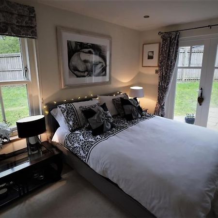 Loch Lomond Unique Selfcontained Bed+Bathroom Alexandria Dış mekan fotoğraf
