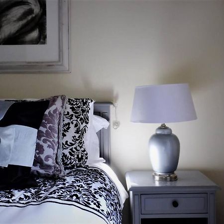 Loch Lomond Unique Selfcontained Bed+Bathroom Alexandria Dış mekan fotoğraf